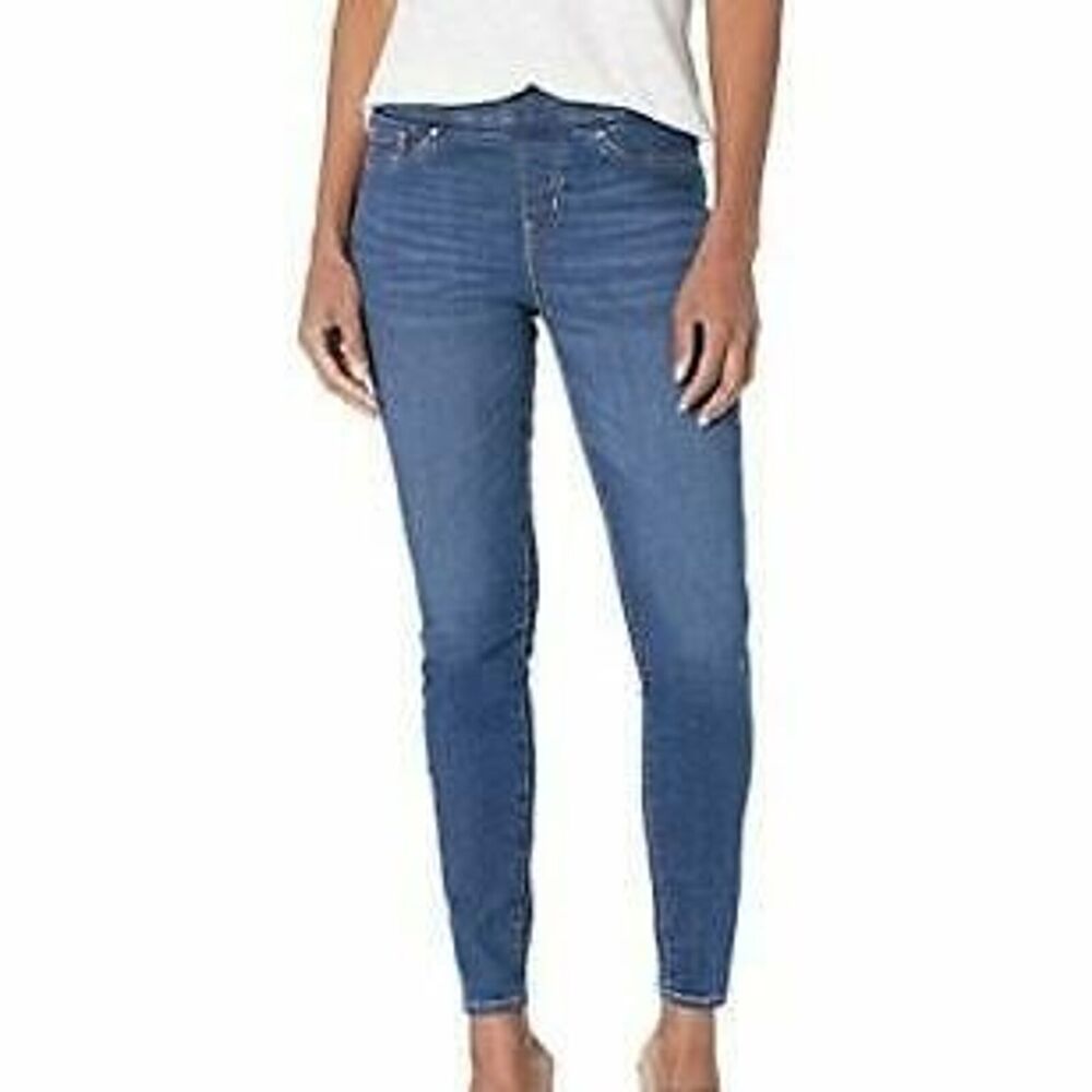 Signature Levis Strauss Shaping Skinny Jeans 6 NWT